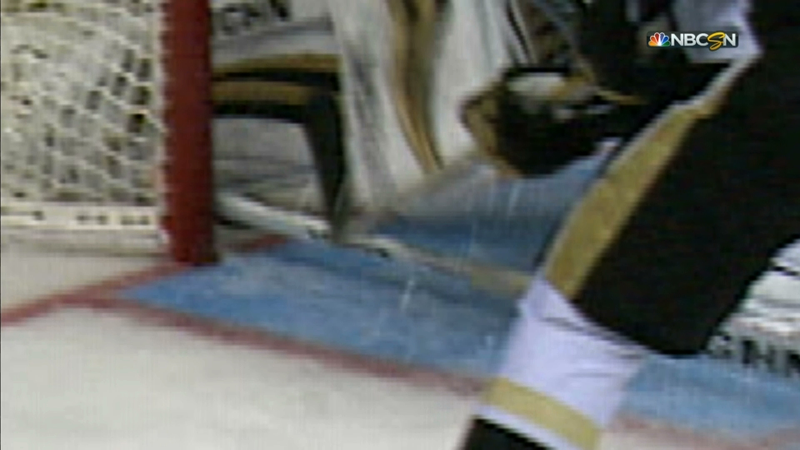 Illustration for article titled Caps Beat Pens On Oshie Overtime Hat Trick-Capper That Holds Up Under Review